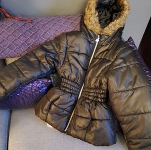 Girls coat.